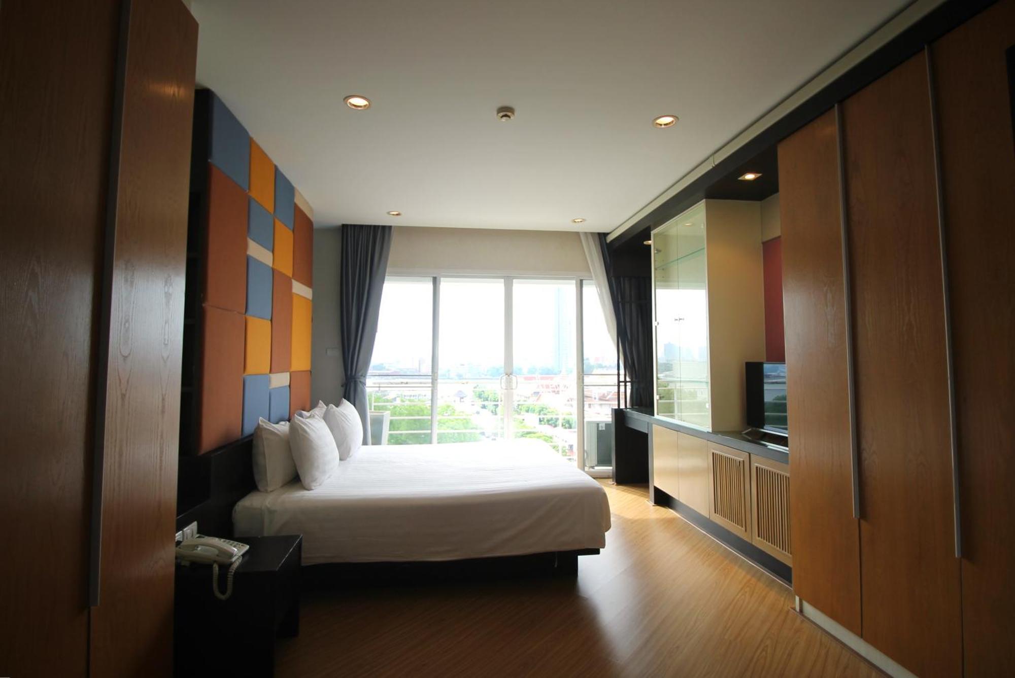 Aparthotel The Sunreno Sha 3*