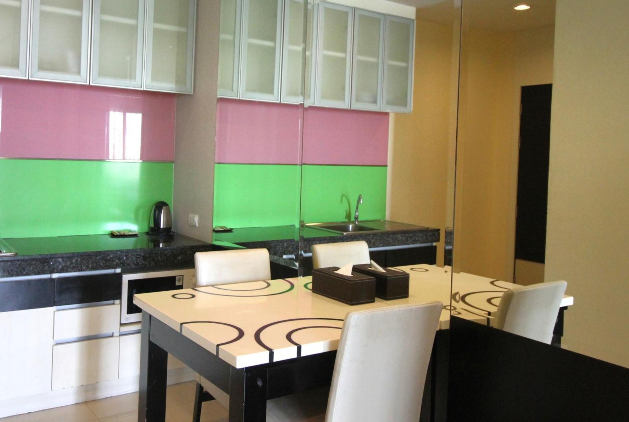 Aparthotel The Sunreno Sha