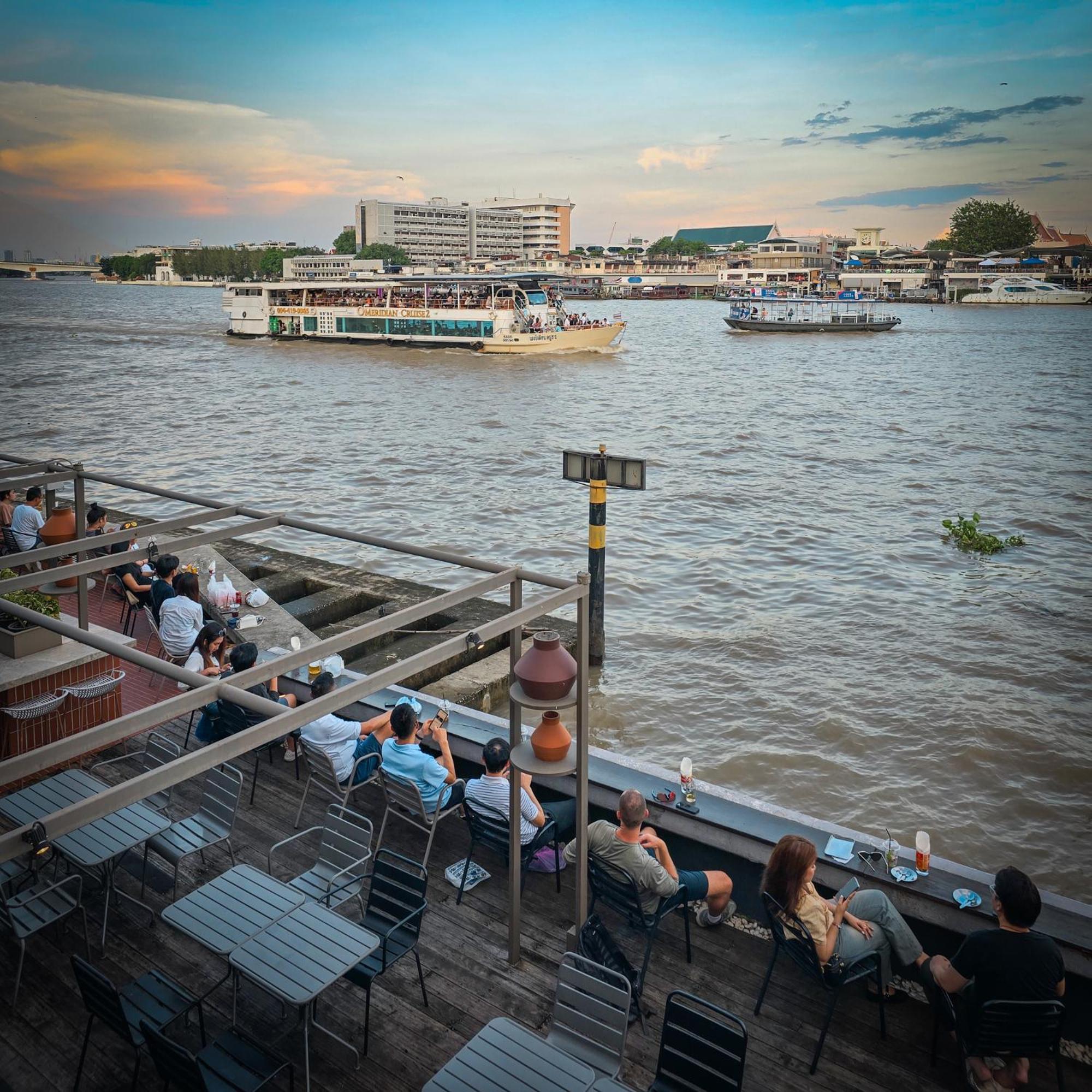 Baan Wanglang Riverside, Hotel Bangkok