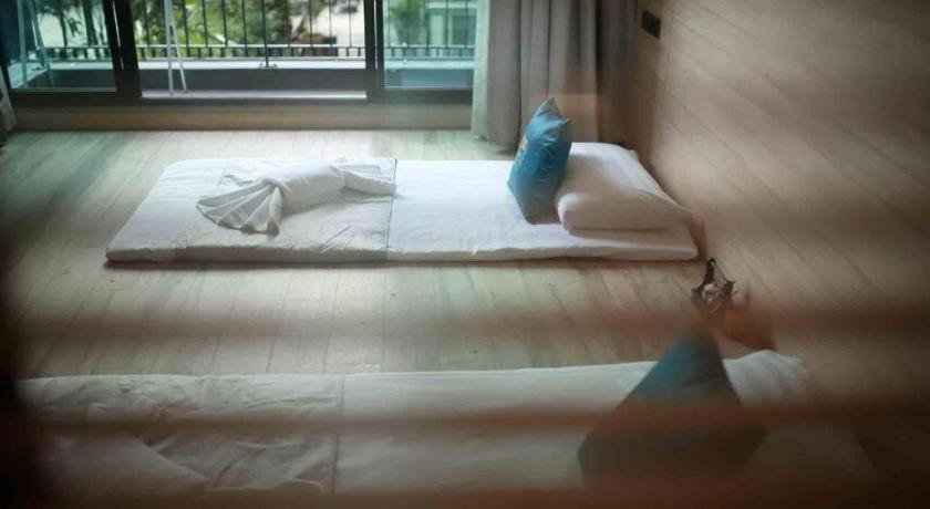 Iconic Hotel 3*