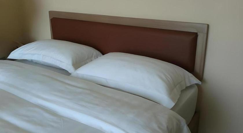 Buddy Place Hotel