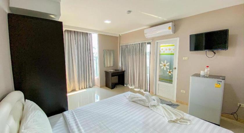 Delighted Hotel