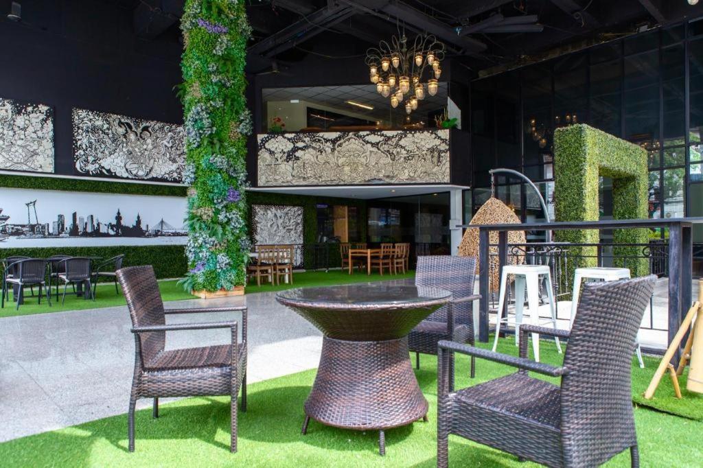 Town In Town Gardent Hotel Bangkok