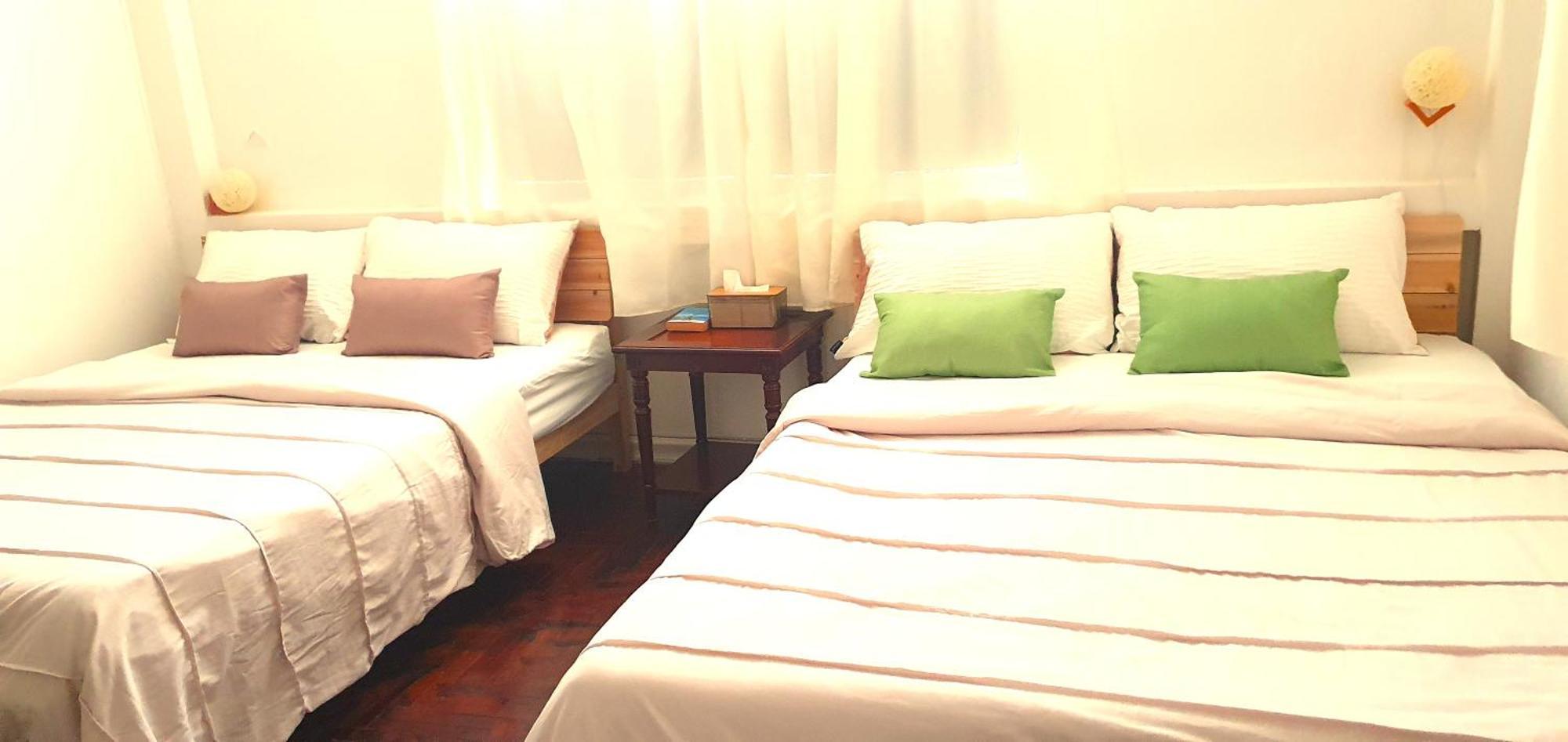 Entire House For 16 People - Walking Distance From Bts Onnut Holiday home Bangkok