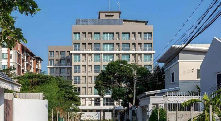 The Queen Palace Hotel Bangkok