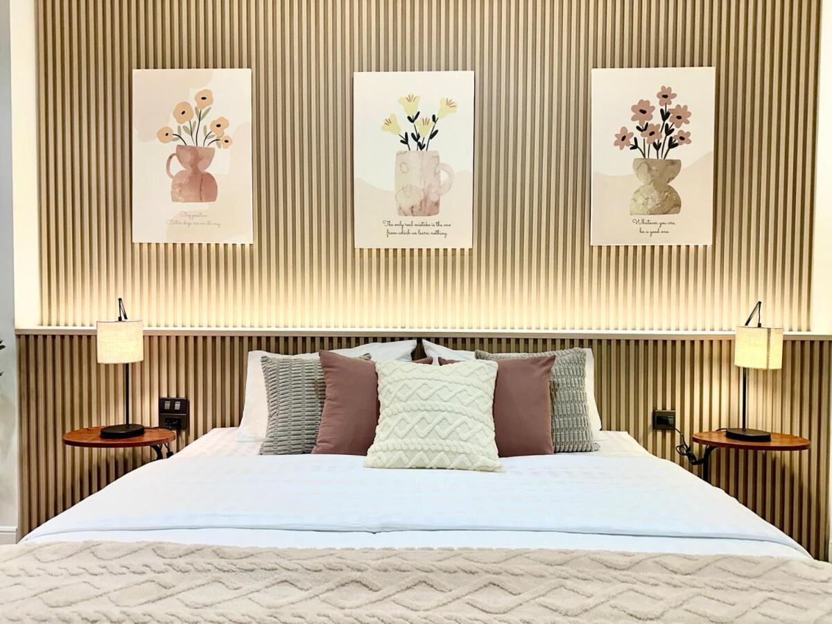 Apartment Botanica I 2 Mins To Srt
