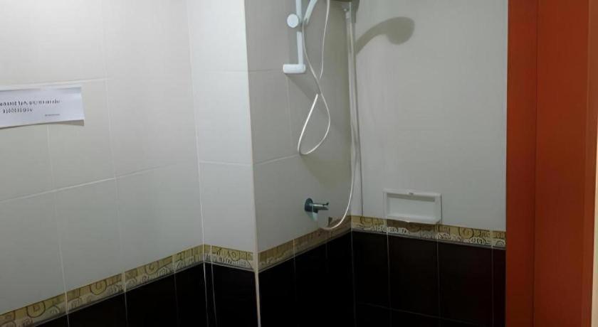 Buddy Place Hotel