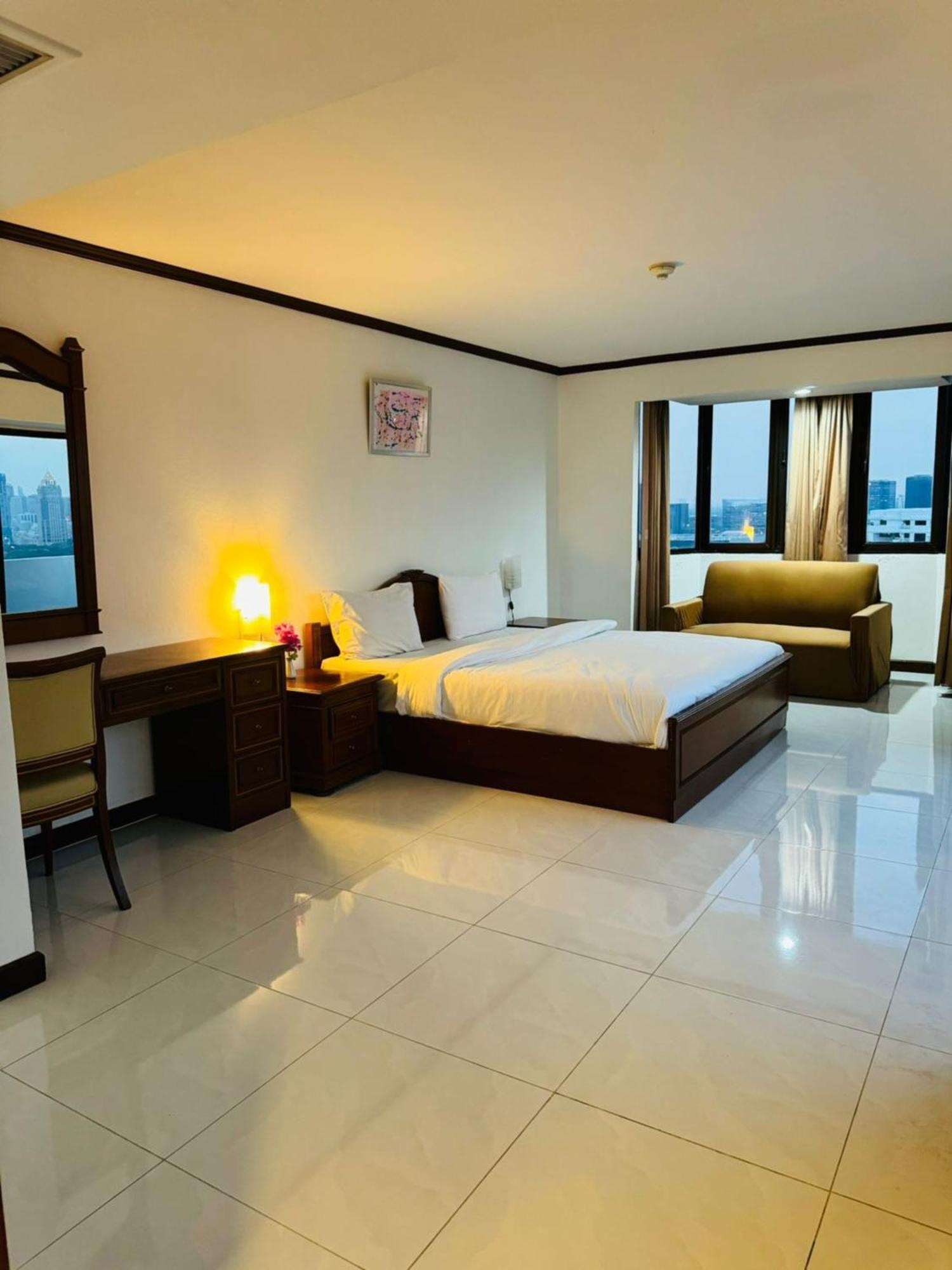 Spacious 1,2 & 3 Bedroom Serviced Apartments Omni - Nana Bts