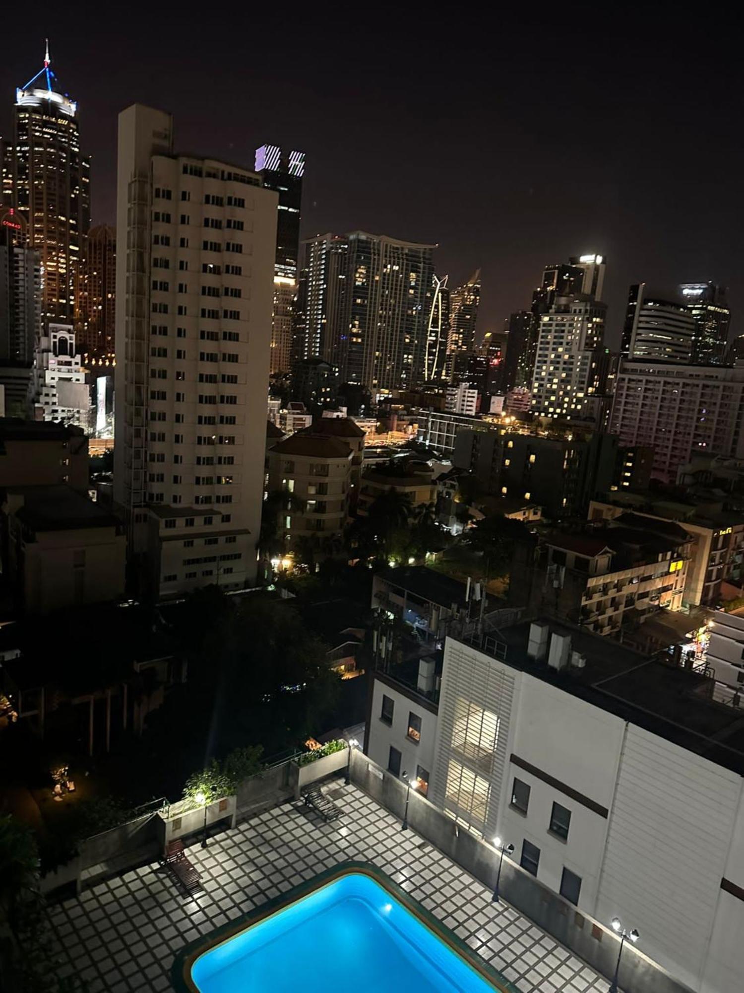 Apartment Spacious 1,2 & 3 Bedroom Serviced Apartments Omni - Nana Bts Bangkok