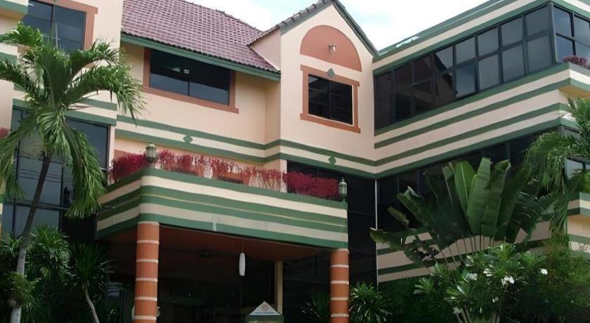Chaleena Princess Hotel 2*