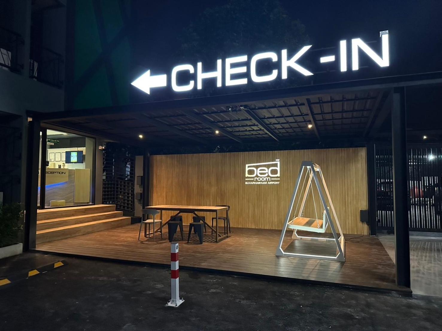 Hotel Bed-room At Suvarnabhumi Airport - Newly Renovated Bangkok