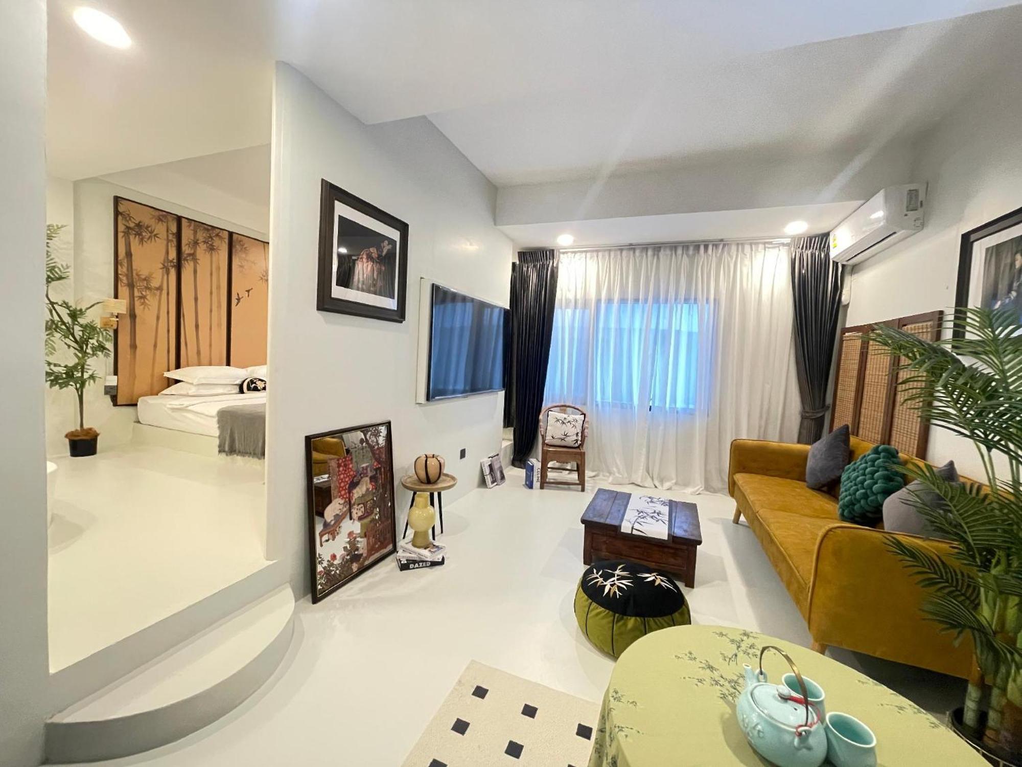 Yolo Boutique Bangkok