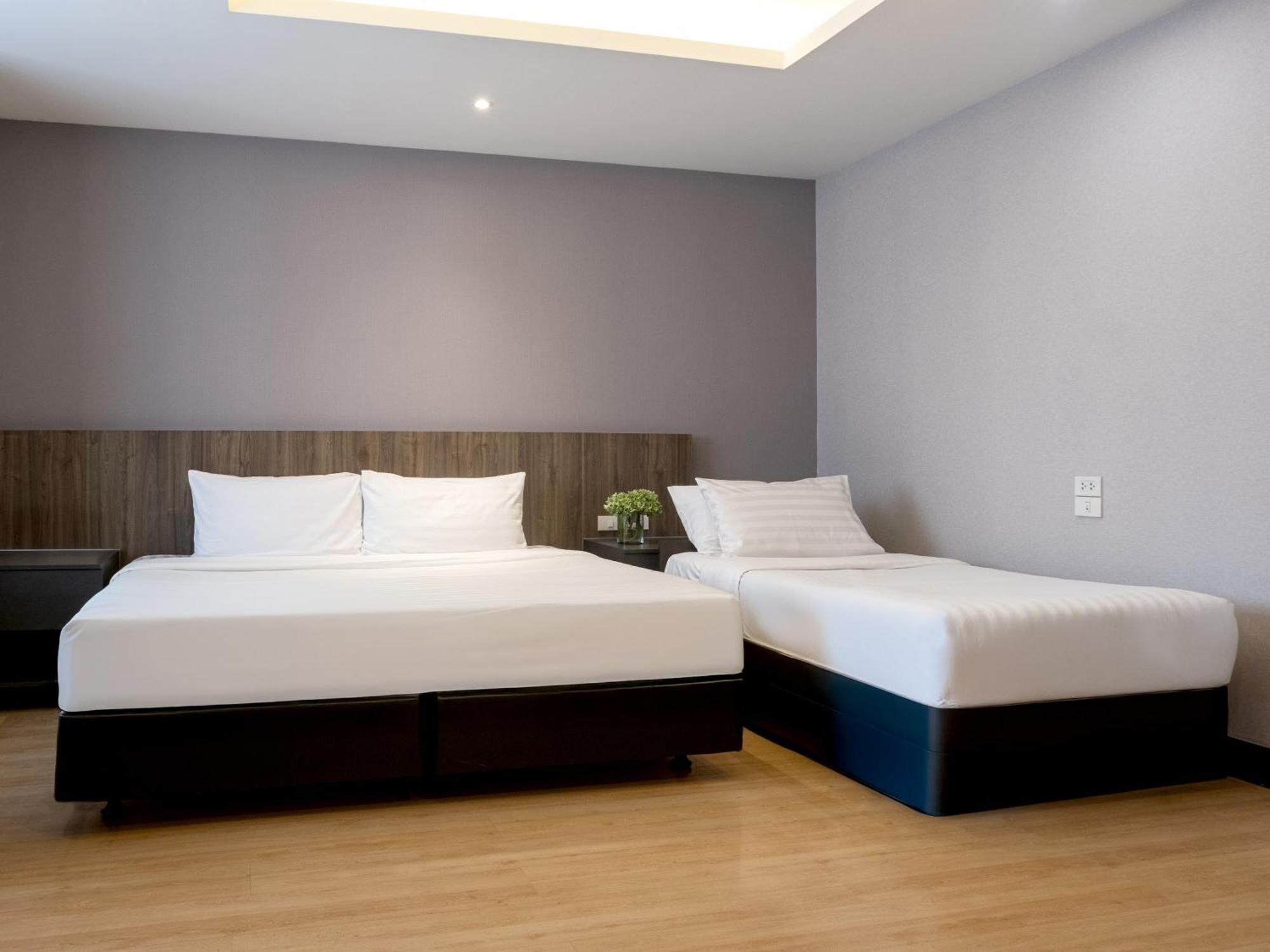Rembrandt Residences Hotel 4*