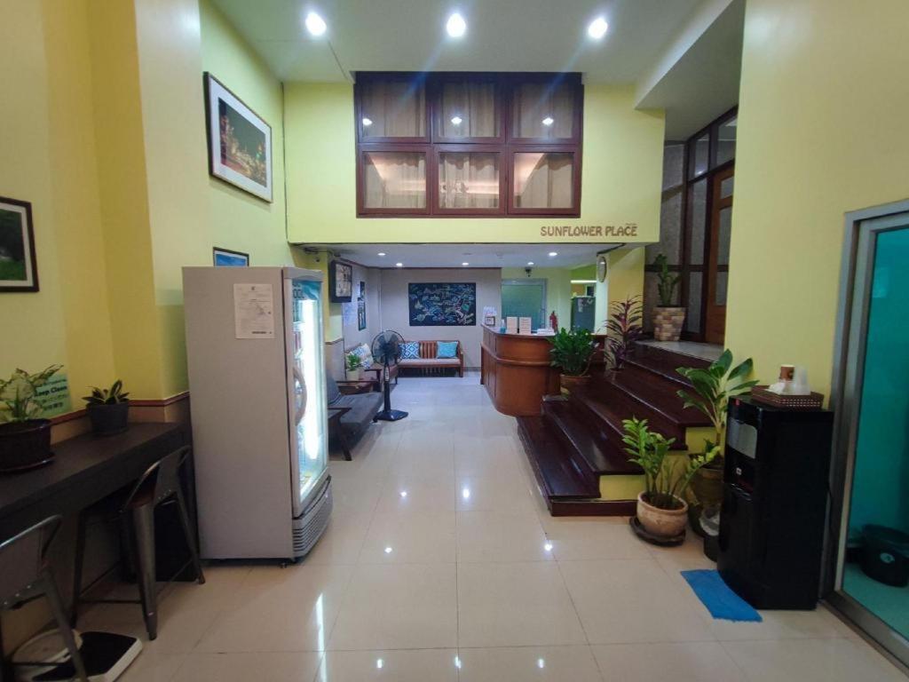 Sunflower Place Hotel 3*