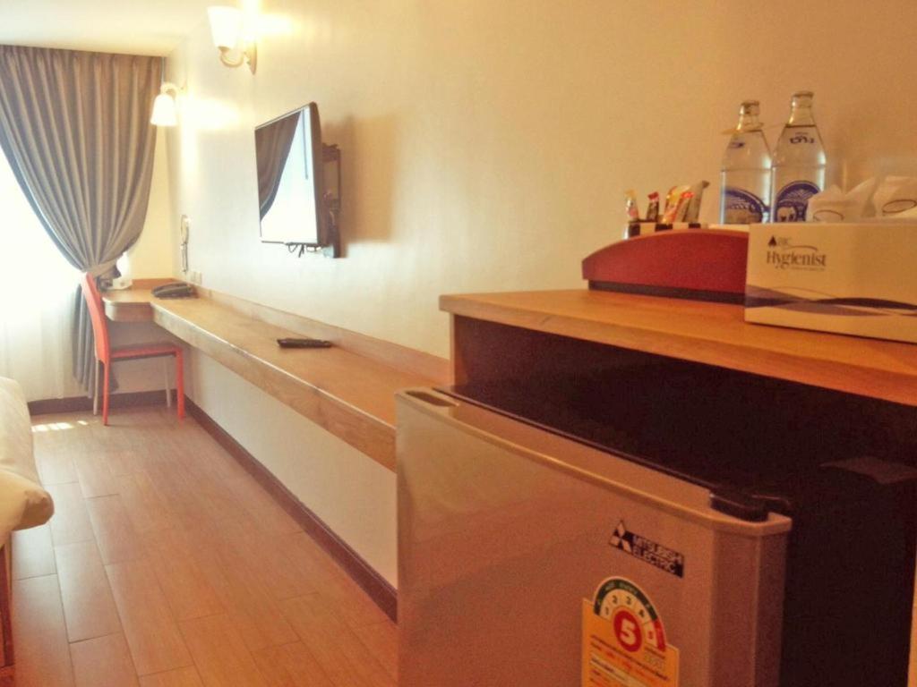 Cozy At 9 And Kitchen Hotel 3*