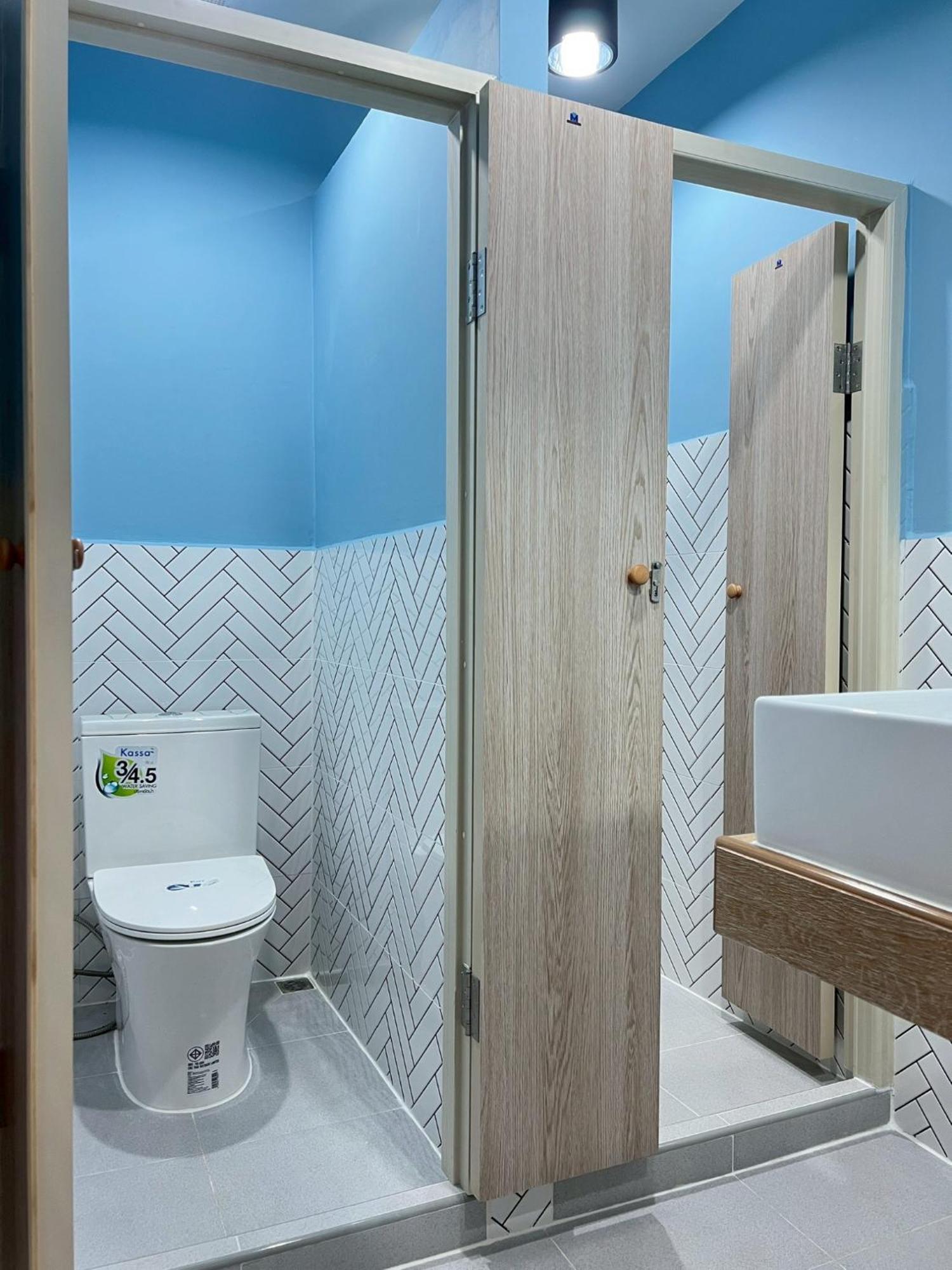 Hostel Ease At Sathorn And Coworking Space Bangkok