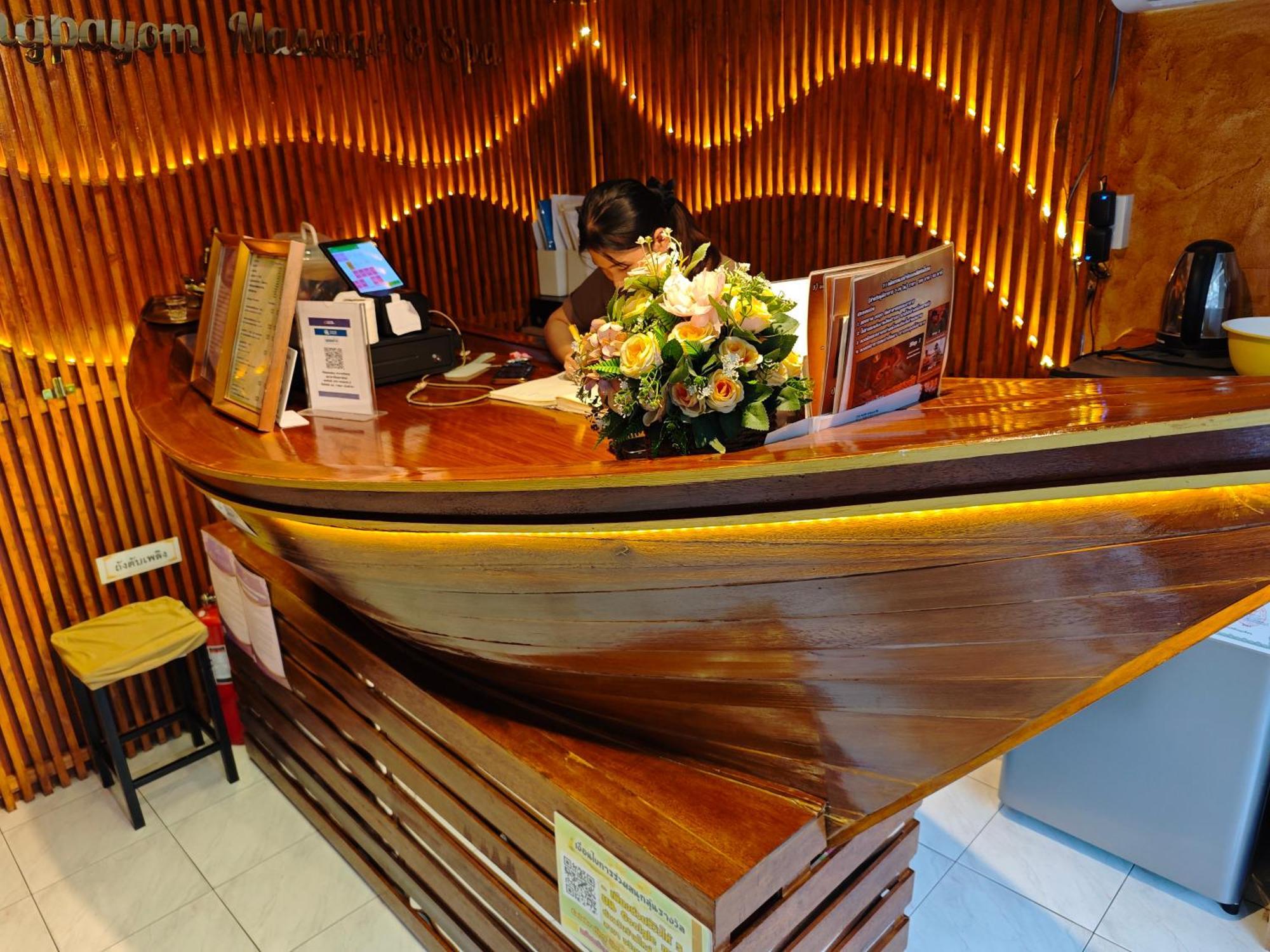 Latitude 13 & Breakfast Bangkok