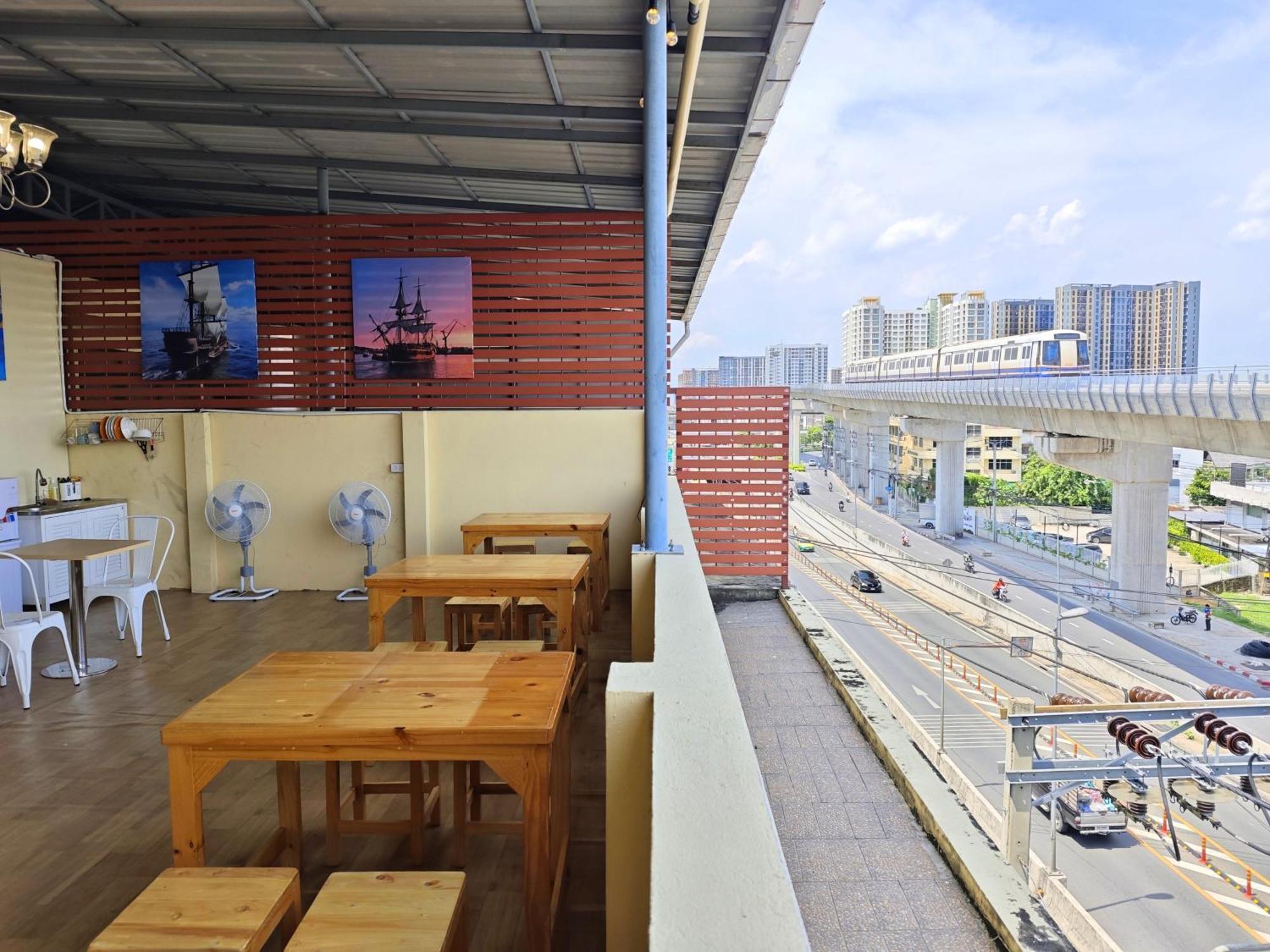 Latitude 13 & Breakfast Hotel Bangkok