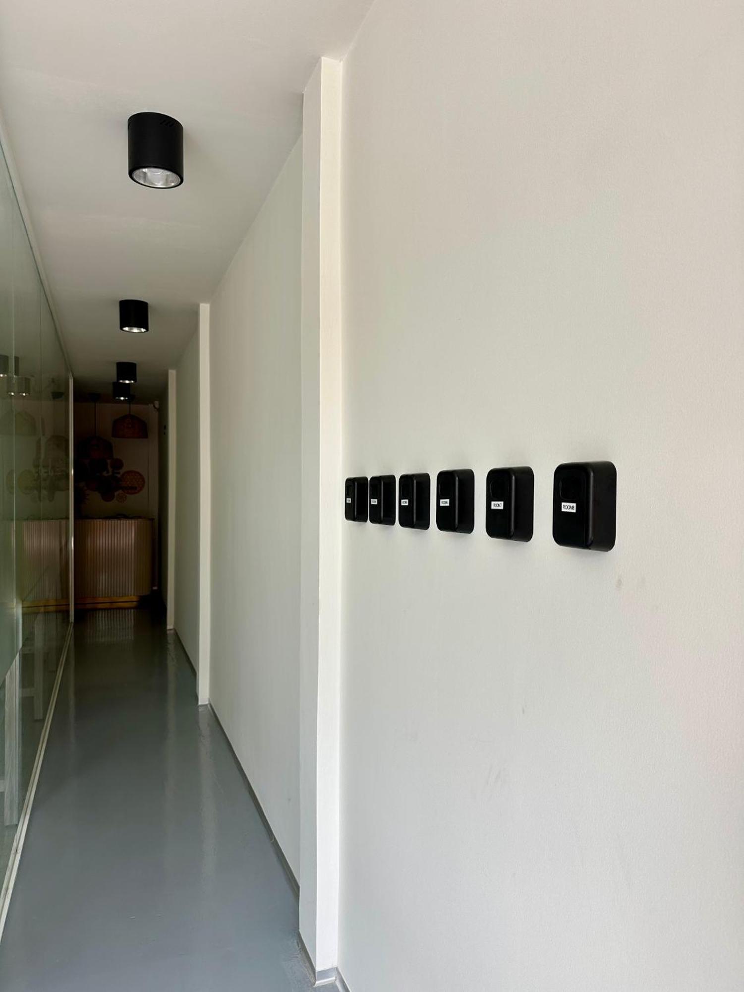 Ease At Sathorn And Coworking Space Hostel