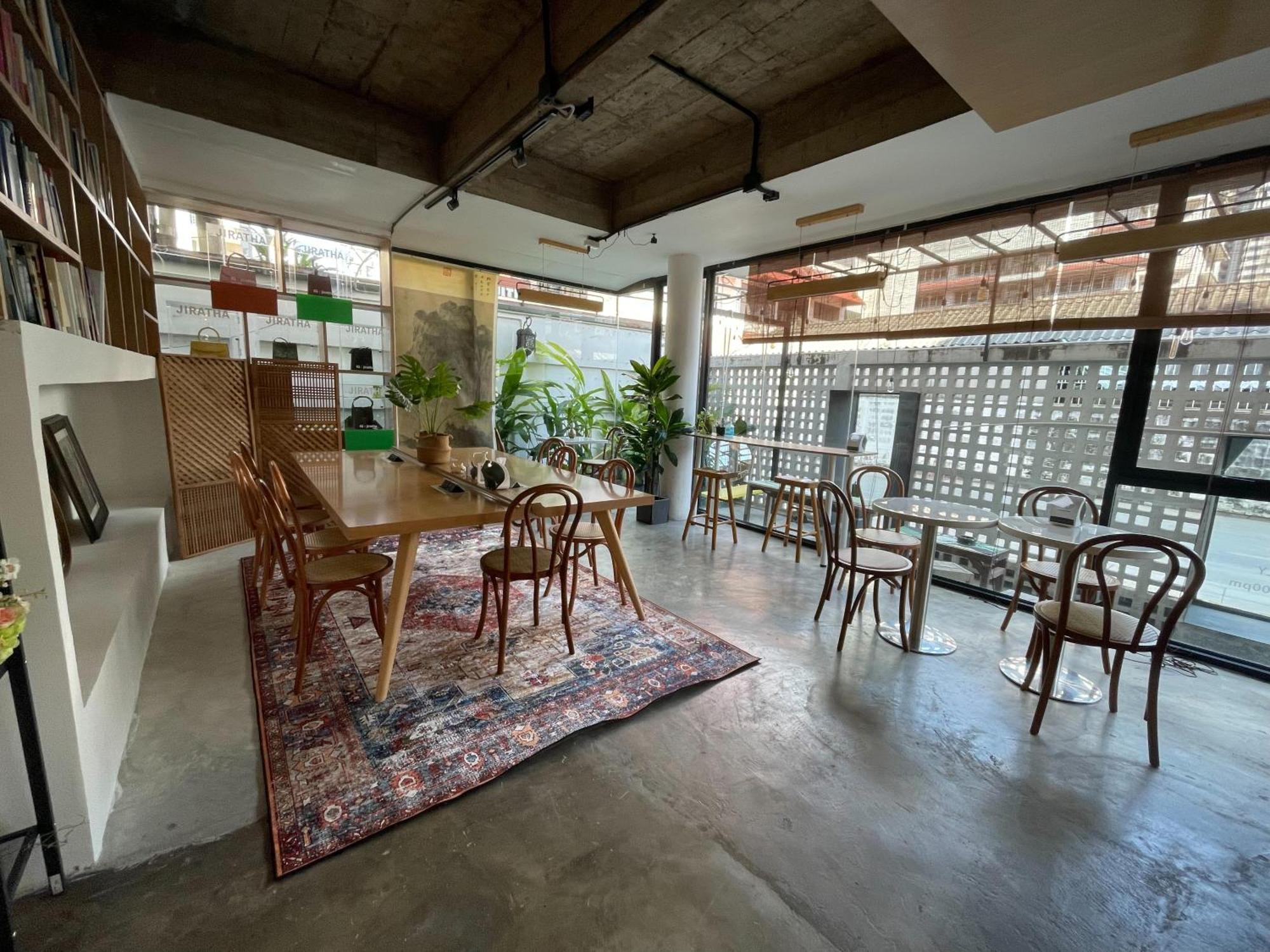 Yolo Boutique Hotel 3*