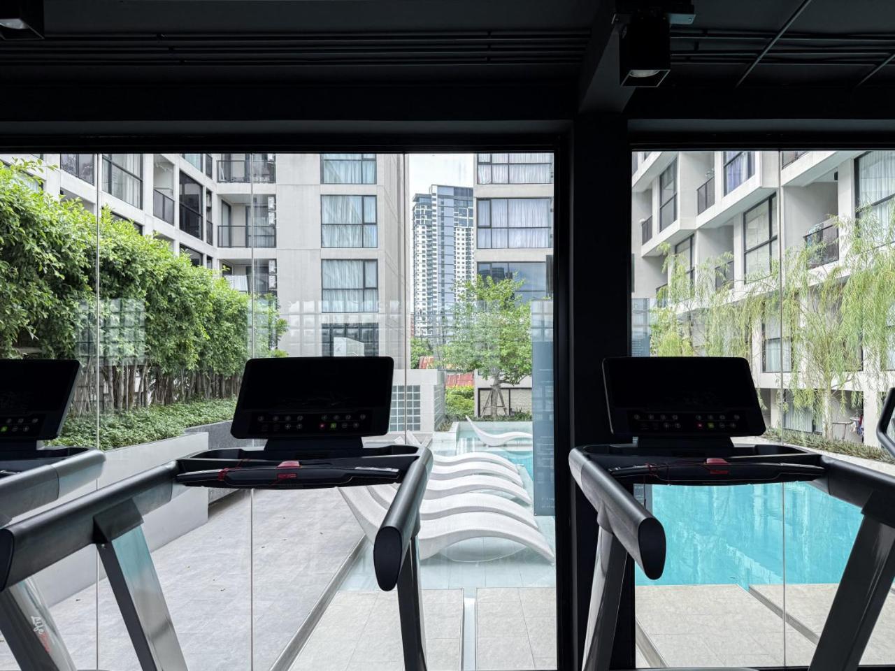 Serene Tropical 1br - Ultra Fast Wifi - Sathorn Bangkok