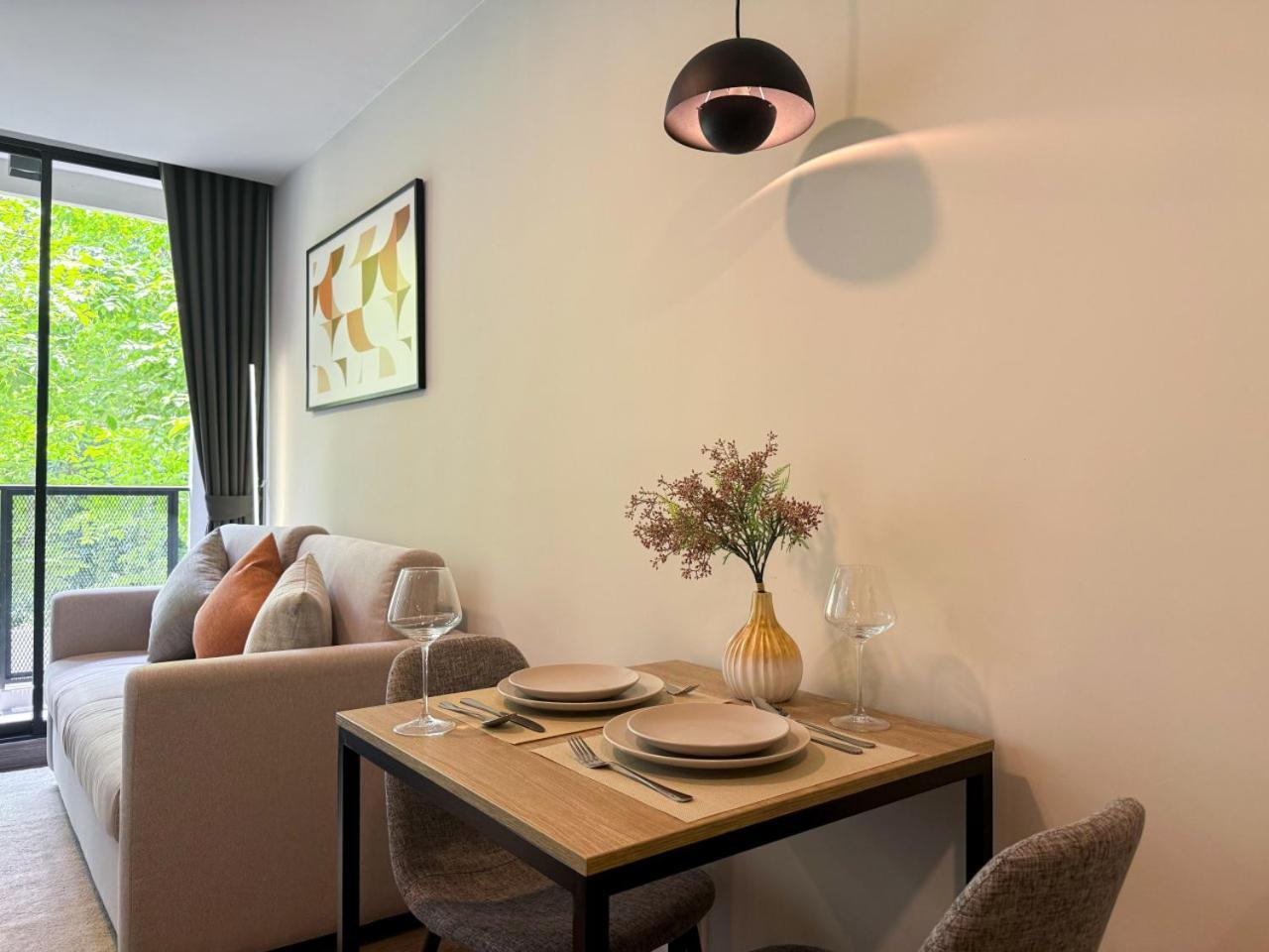 Serene Tropical 1br - Ultra Fast Wifi - Sathorn Bangkok