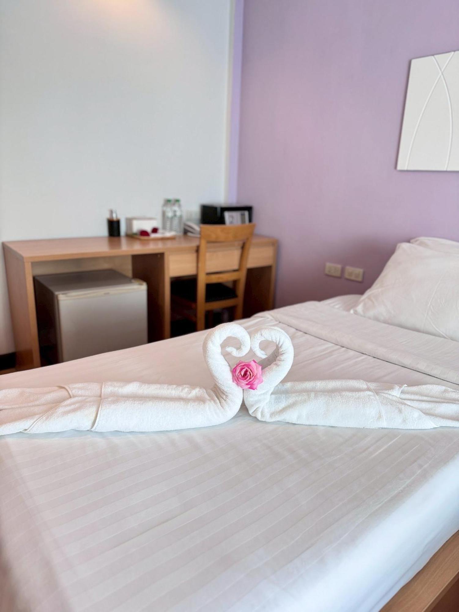 Nantra De Comfort Hotel 3*