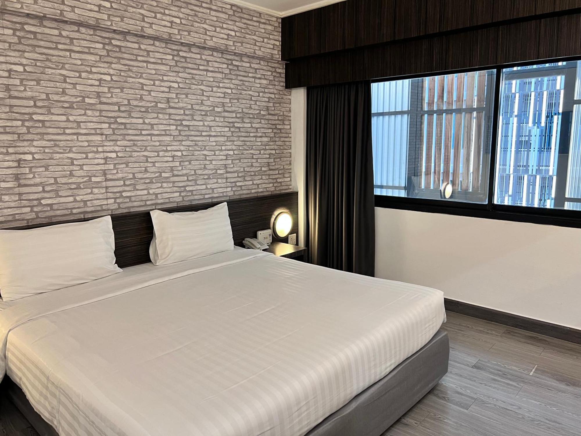 Hotel White Palace Bangkok