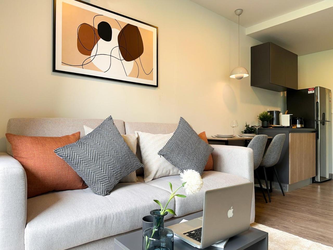 Apartment Serene Tropical 1br - Ultra Fast Wifi - Sathorn Bangkok