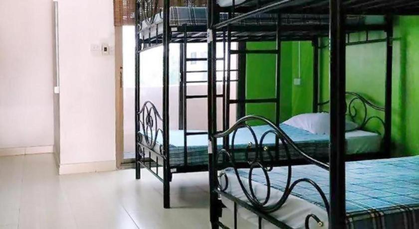 Hotel The Twins Hostel 2*
