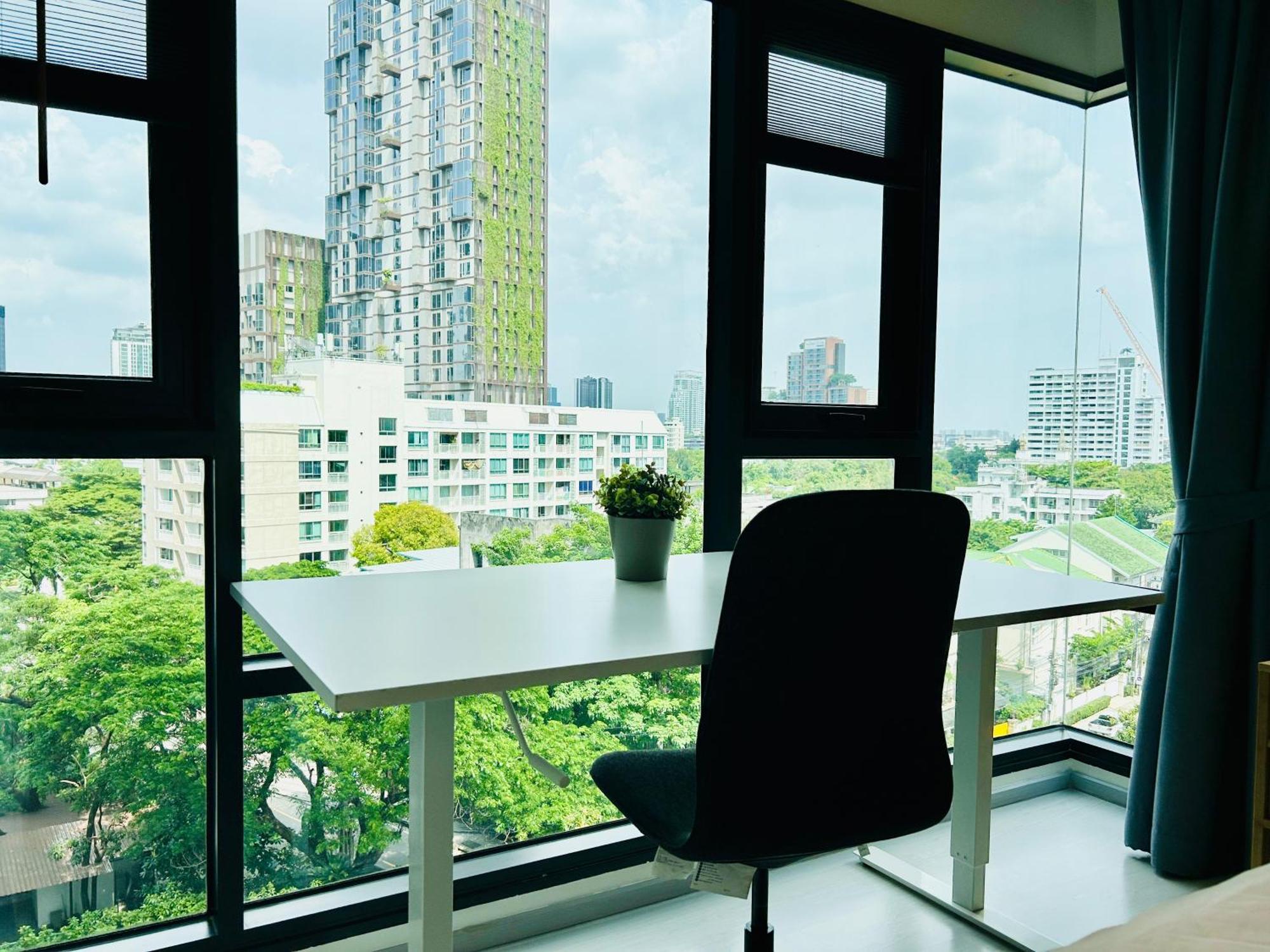 Apartment Rhythm Sukhumvit 36 Two Bedrooms *