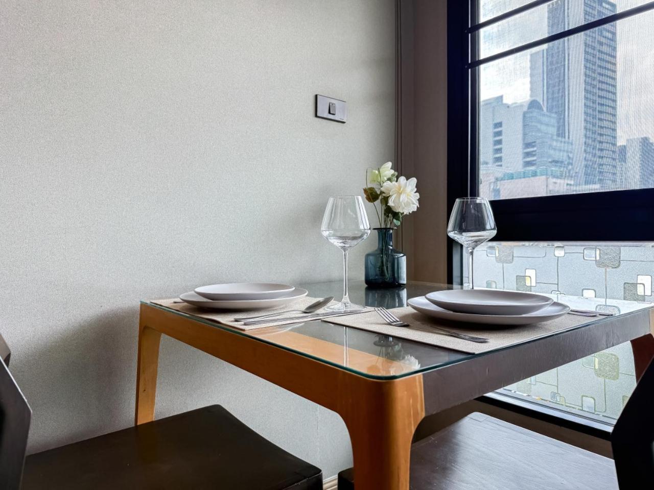 Apartment Tropical Modern 1br - Ultra Fast Wifi - Thong Lo Bangkok