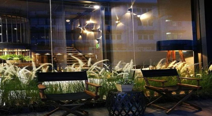 Sook Station Hostel *
