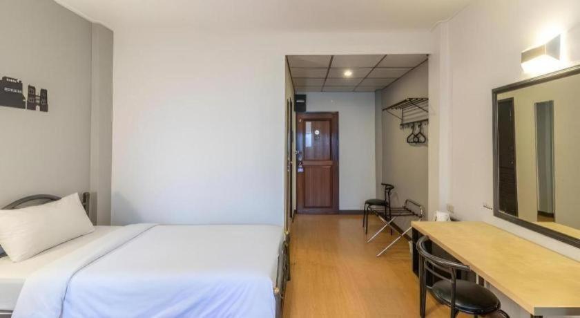 Intown Hotel 3*