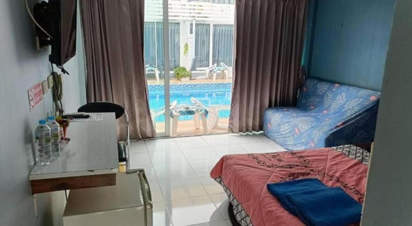 Pool @donmueang 3* Bangkok