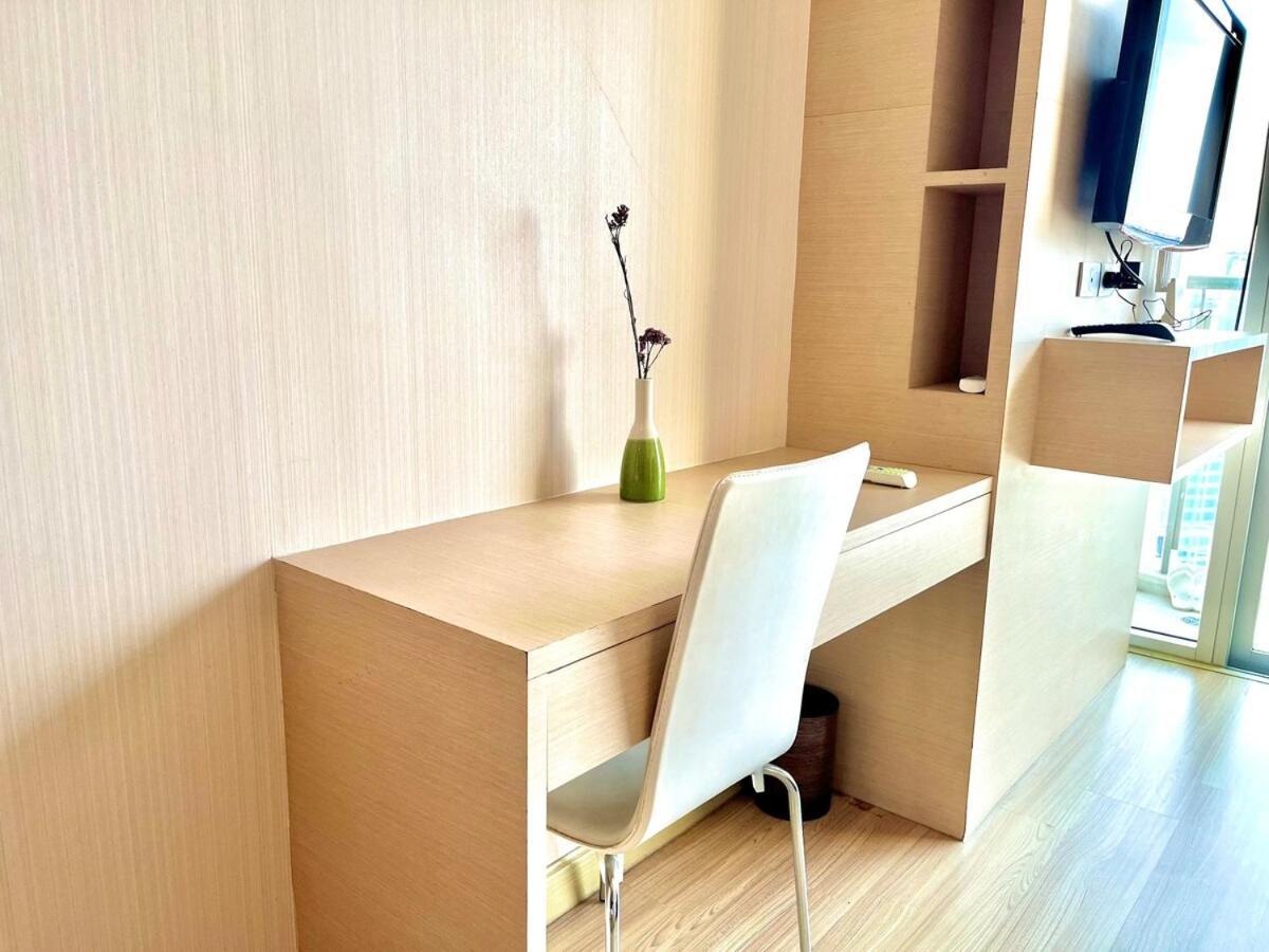 Super View Room, Swimming Pool,gym,150m Walk To Bts Bangkok