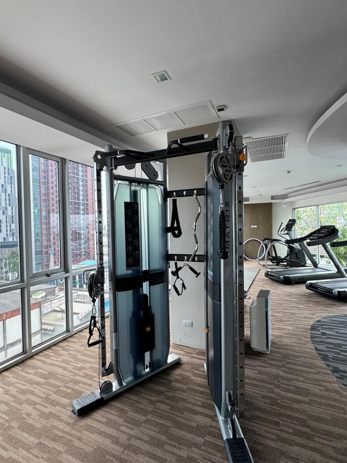 Super View Room, Swimming Pool,gym,150m Walk To Bts *