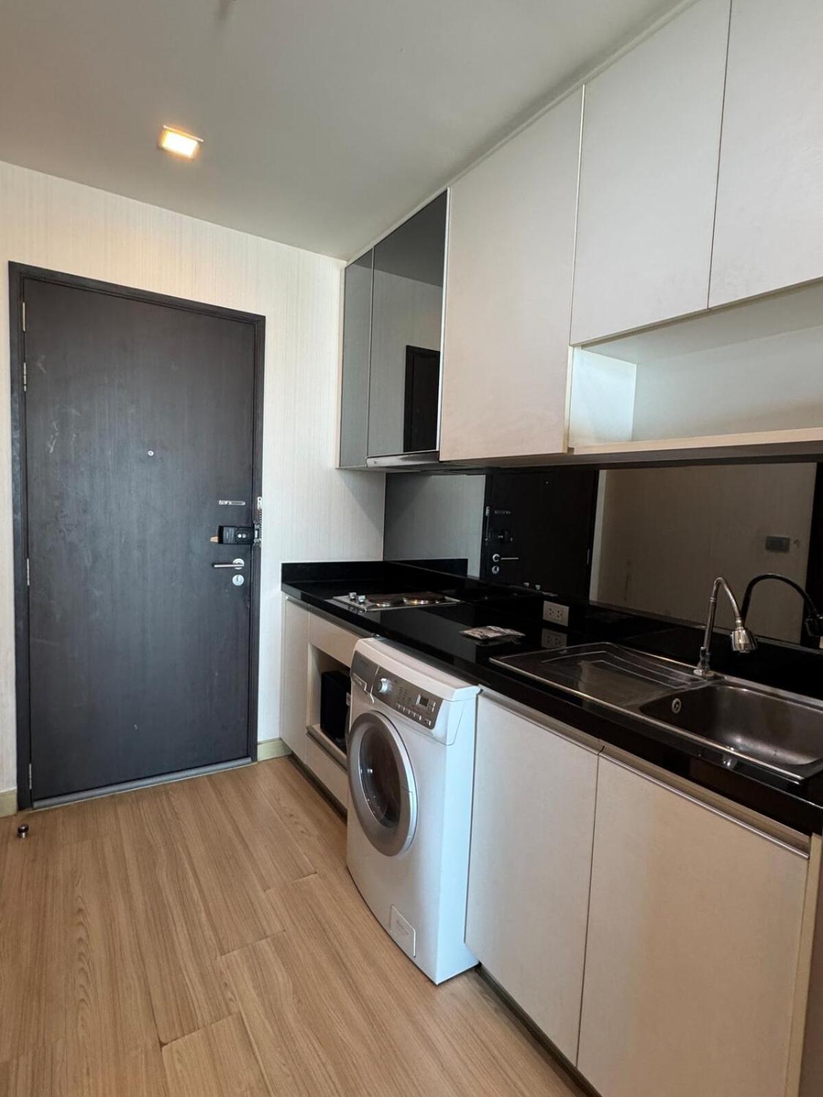 Apartment Super View Room, Swimming Pool,gym,150m Walk To Bts