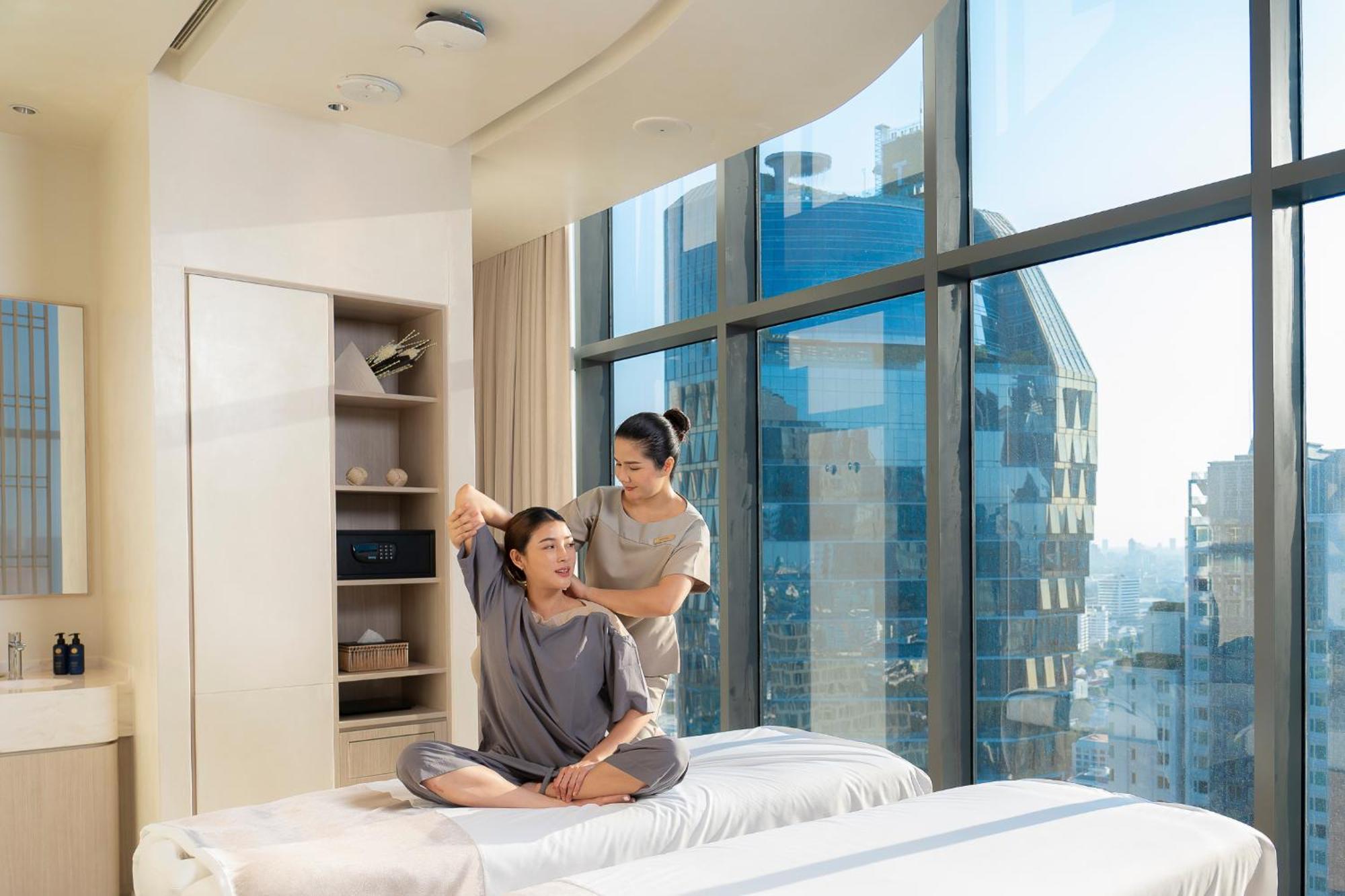 Intercontinental Sukhumvit By Ihg Hotel 5*