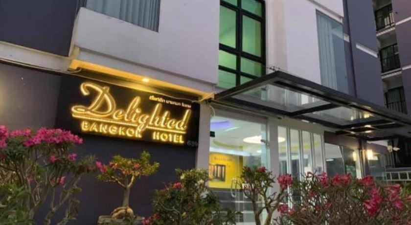 Delighted Hotel