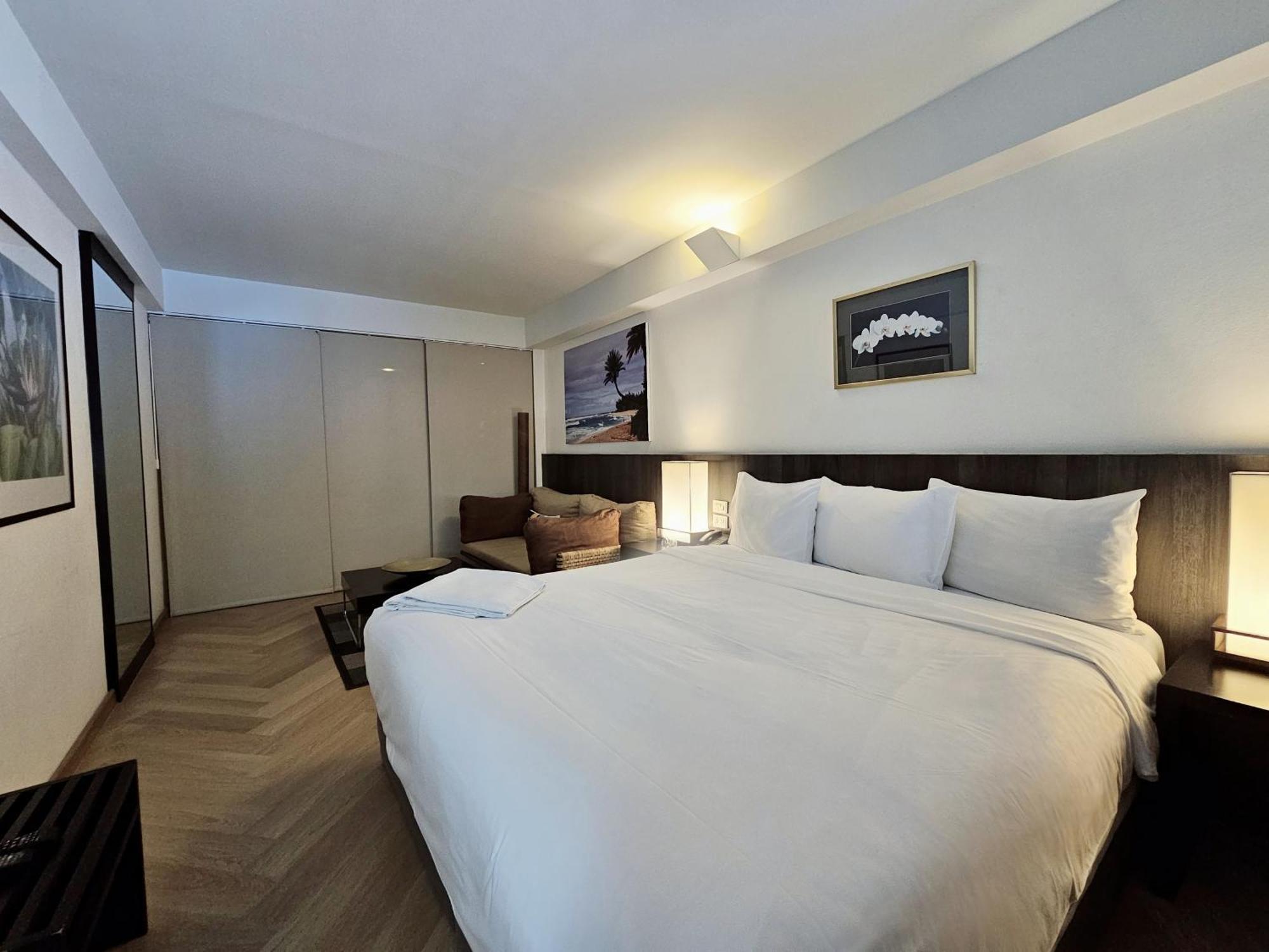 Somewhere To Escape - Hometel 3* Bangkok