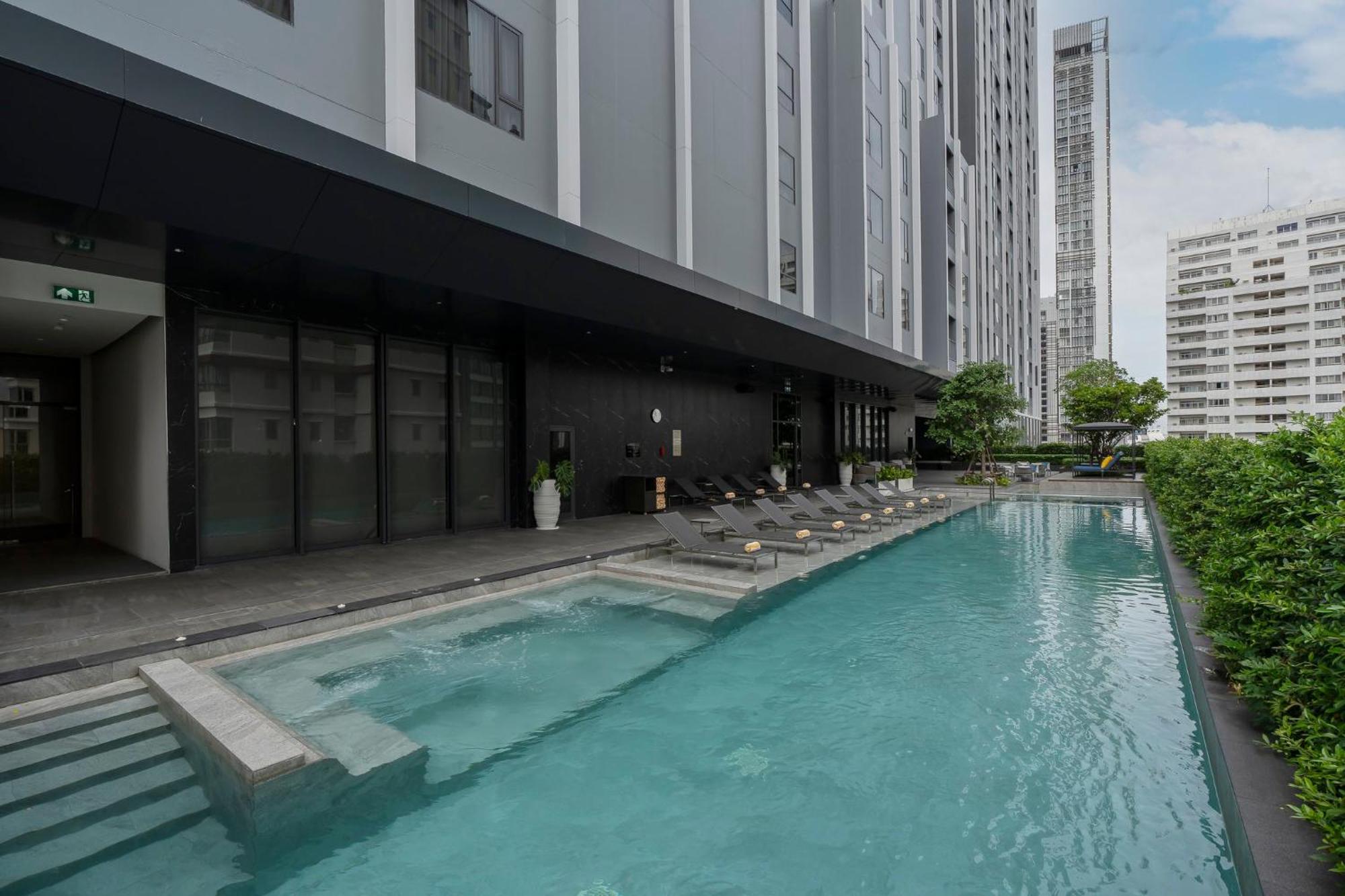 Staybridge Sukhumvit By Ihg Hotel Bangkok