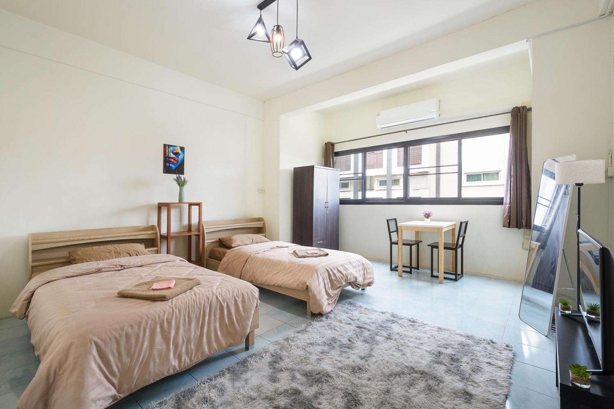 Guest house Pet Friendly Cozy Twin Beds Near Bts Thonglor *