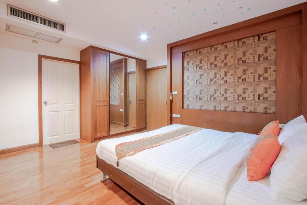 Teja Aparthotel 3*
