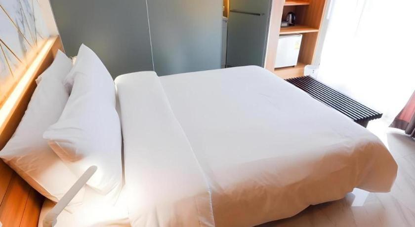 Pinnacle Dream Hotel 3*