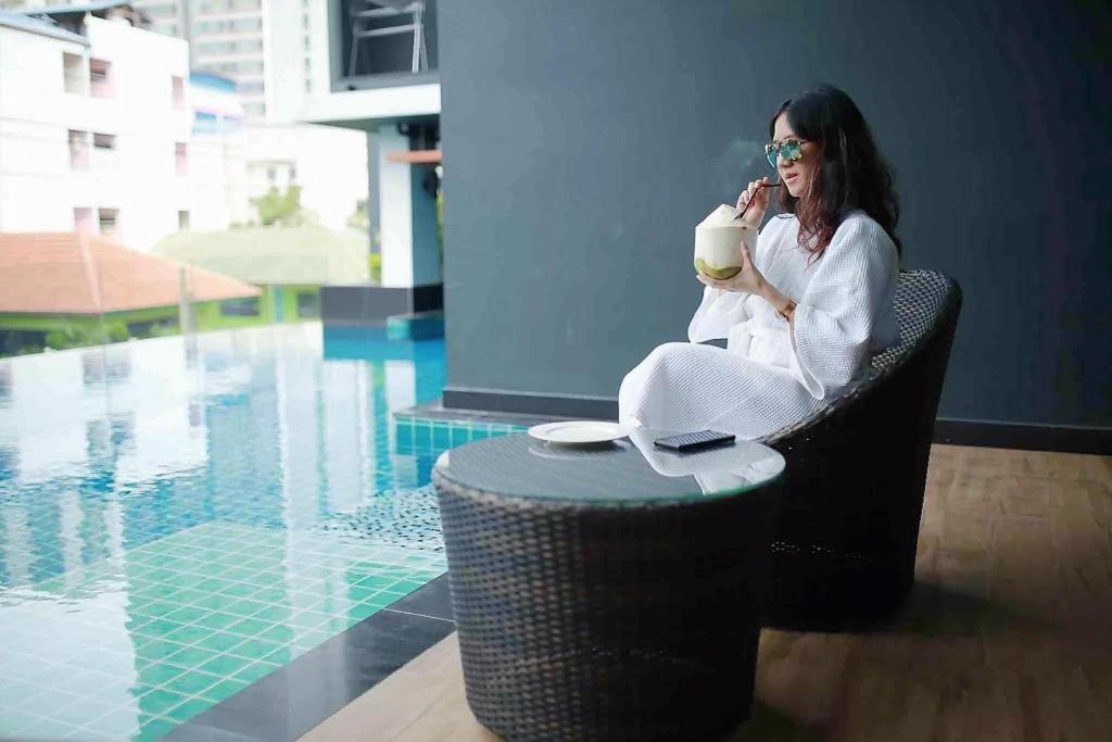 Iconic Hotel 3*