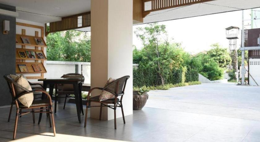 Home Inn Hotel Hotel 2*