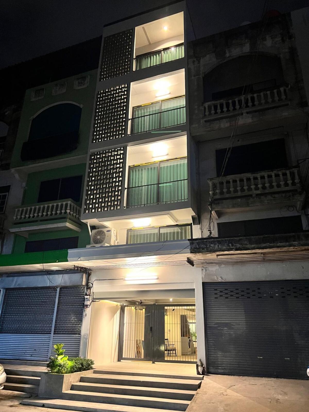 2 Bed & 2 Bath Suite, 3rd Floor Appartement