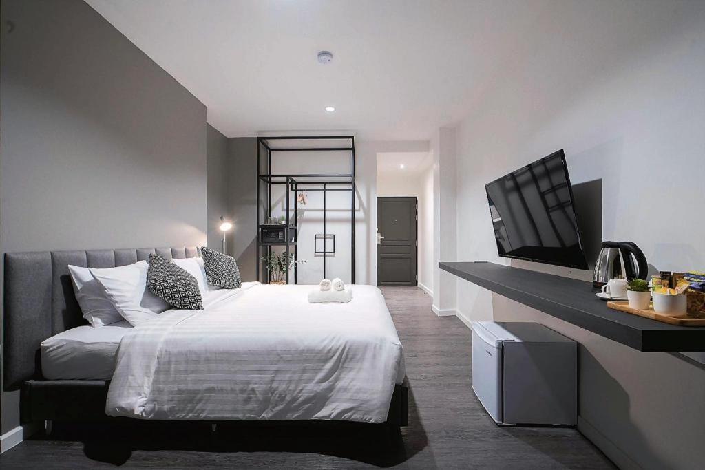 Kowtha Rivertel Hotel