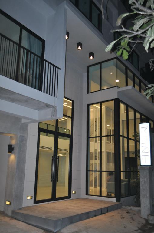 Rezt Hostel Bangkok